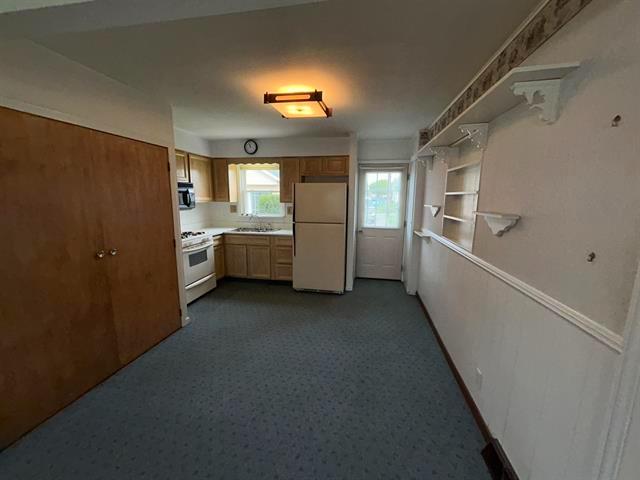 724 West 22nd Street Connersville, IN 47331 - Photo 8 of 27 LR/KI Space