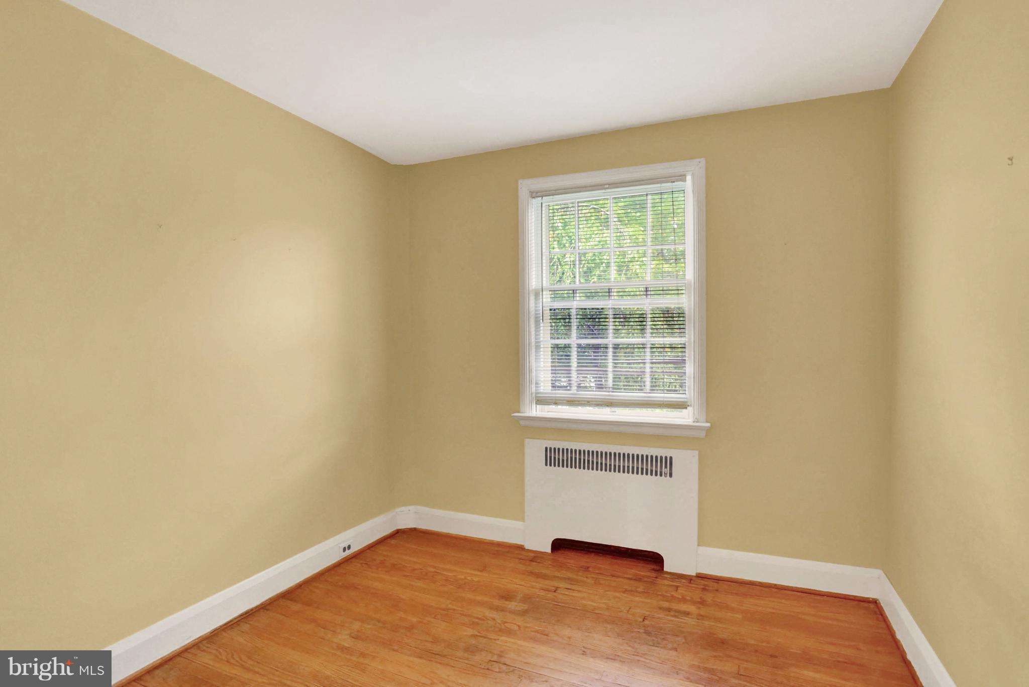 1528 Shadyside Road Baltimore, MD 21218 - Photo 25 of 27 Freshly painted bedroom #3