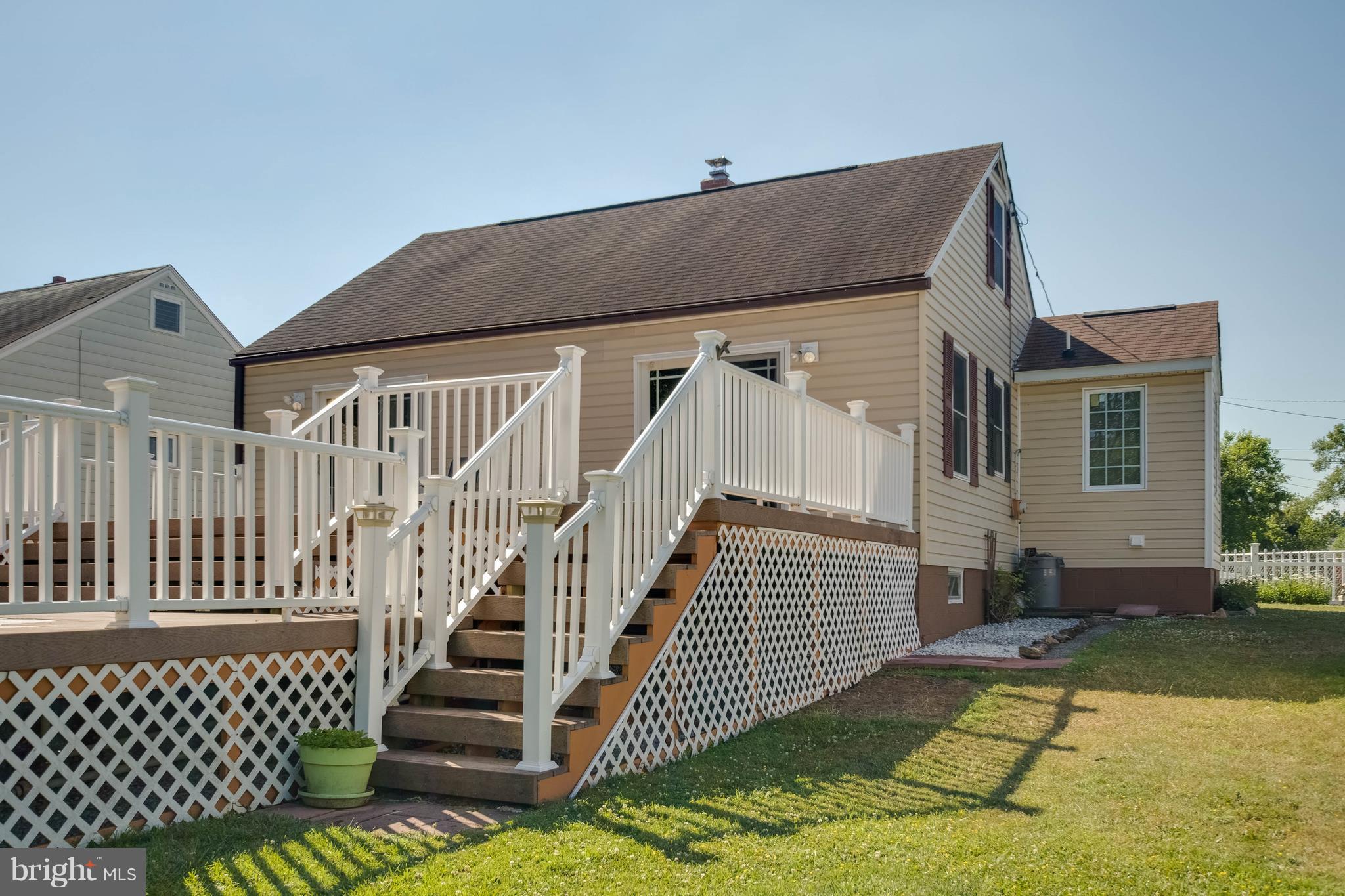 802 Martin Road Baltimore, MD 21221 - Photo 22 of 25 Exterior Rear Yard