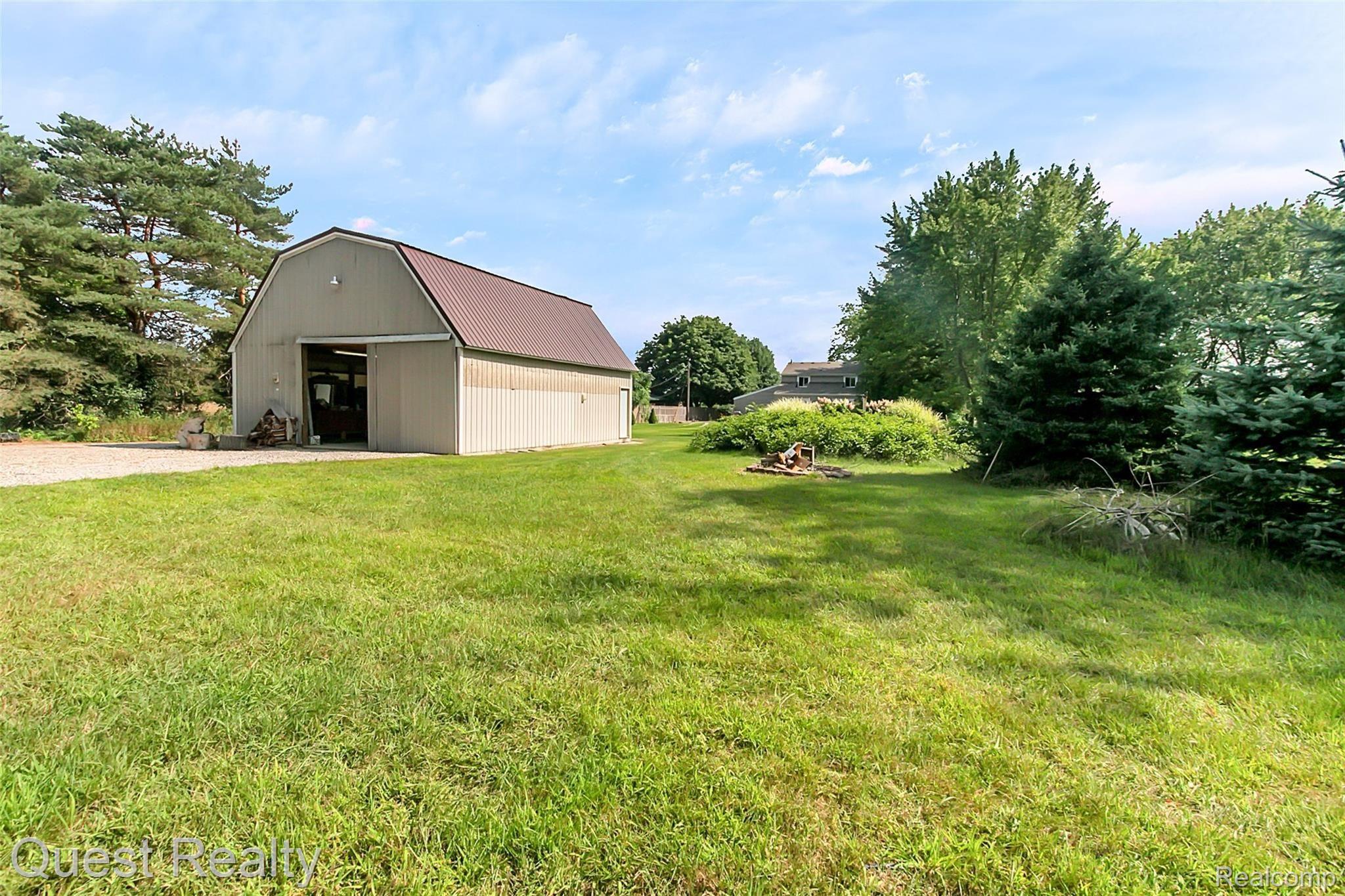 8980 Davisburg Road Clarkston, MI 48348 - Photo 15 of 59 8980 Davisburg Rd - HD Drone Photography-17.jpg