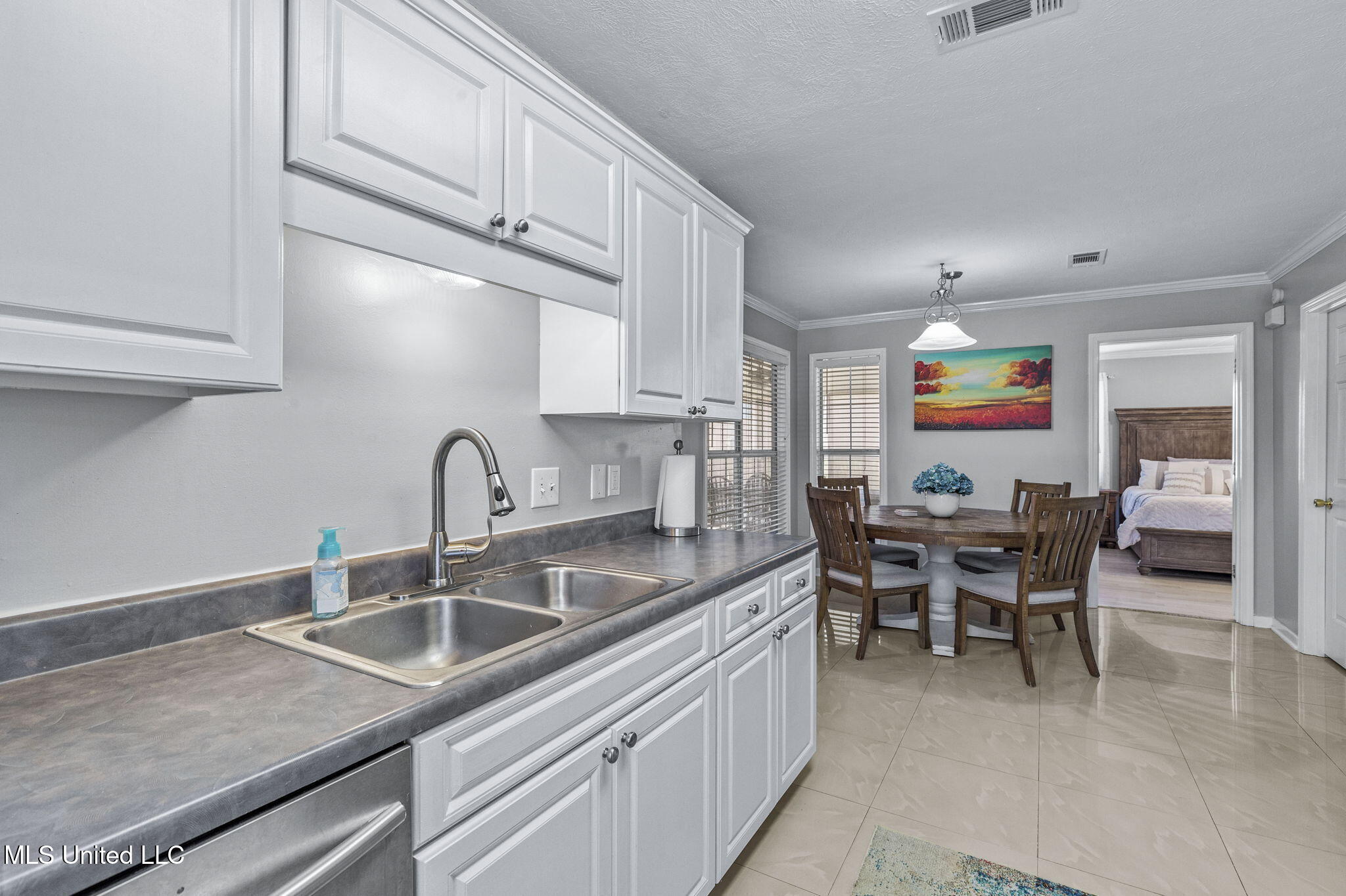 555 Oak Ridge Way Pearl, MS 39208 - Photo 14 of 38 24-web-or-mls-555 Oak Ridge-18
