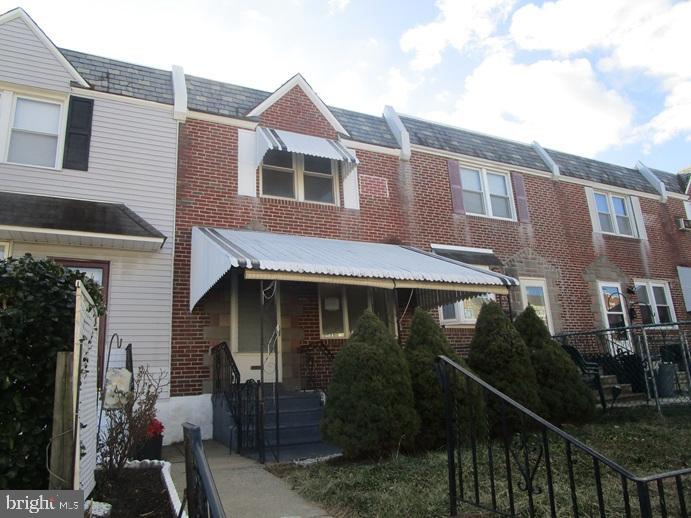 8149 Leon Street Philadelphia, PA 19136 - Photo 2 of 19 a front view of a house with plants