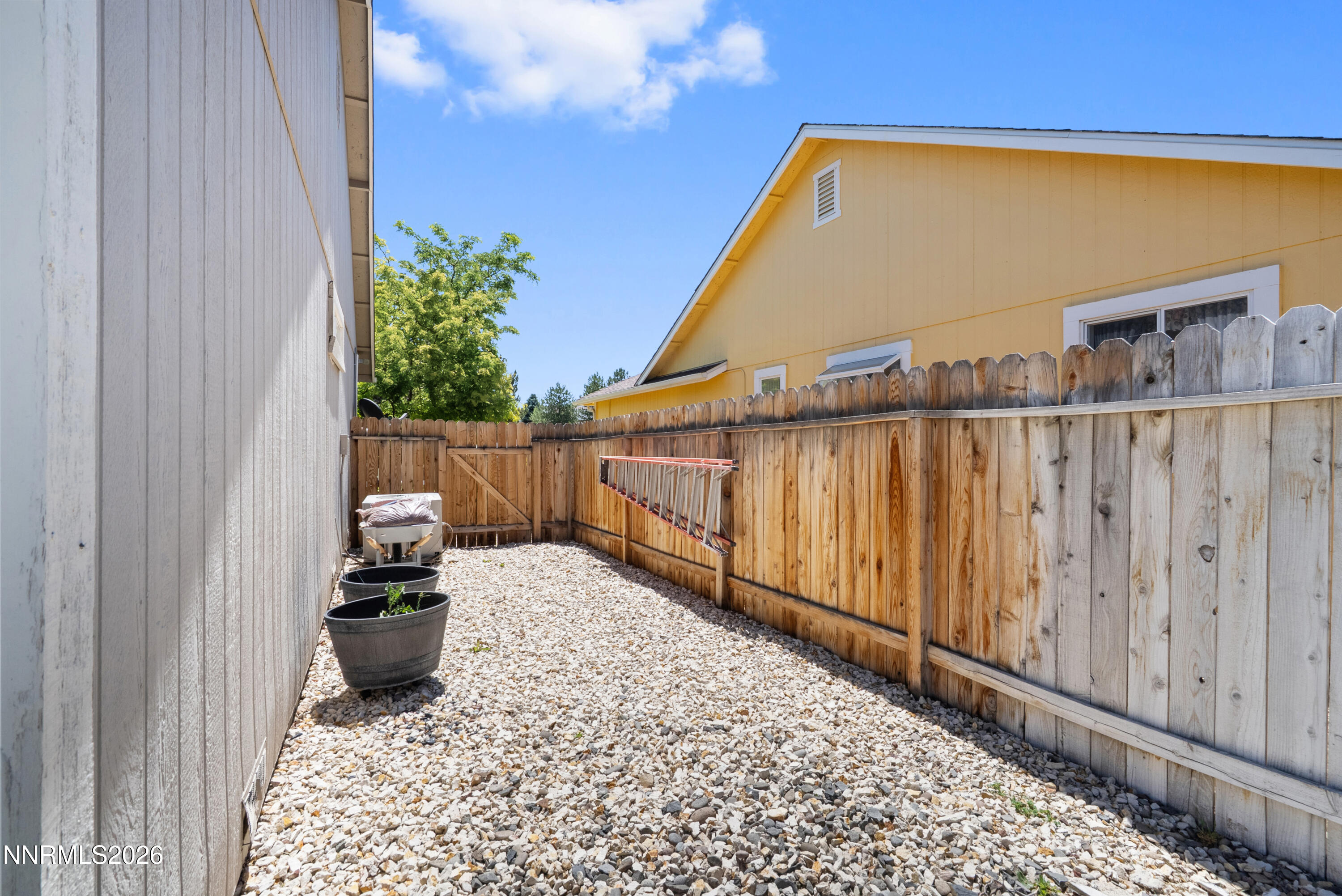 3530 Smoketree Avenue Carson City, NV 89705 - Photo 35 of 42 DSC03985