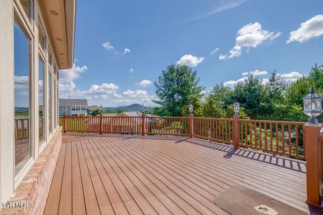 $1,100,000 | 517 Douglas Drive, Johnson City, TN 37604