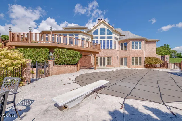 $1,100,000 | 517 Douglas Drive, Johnson City, TN 37604