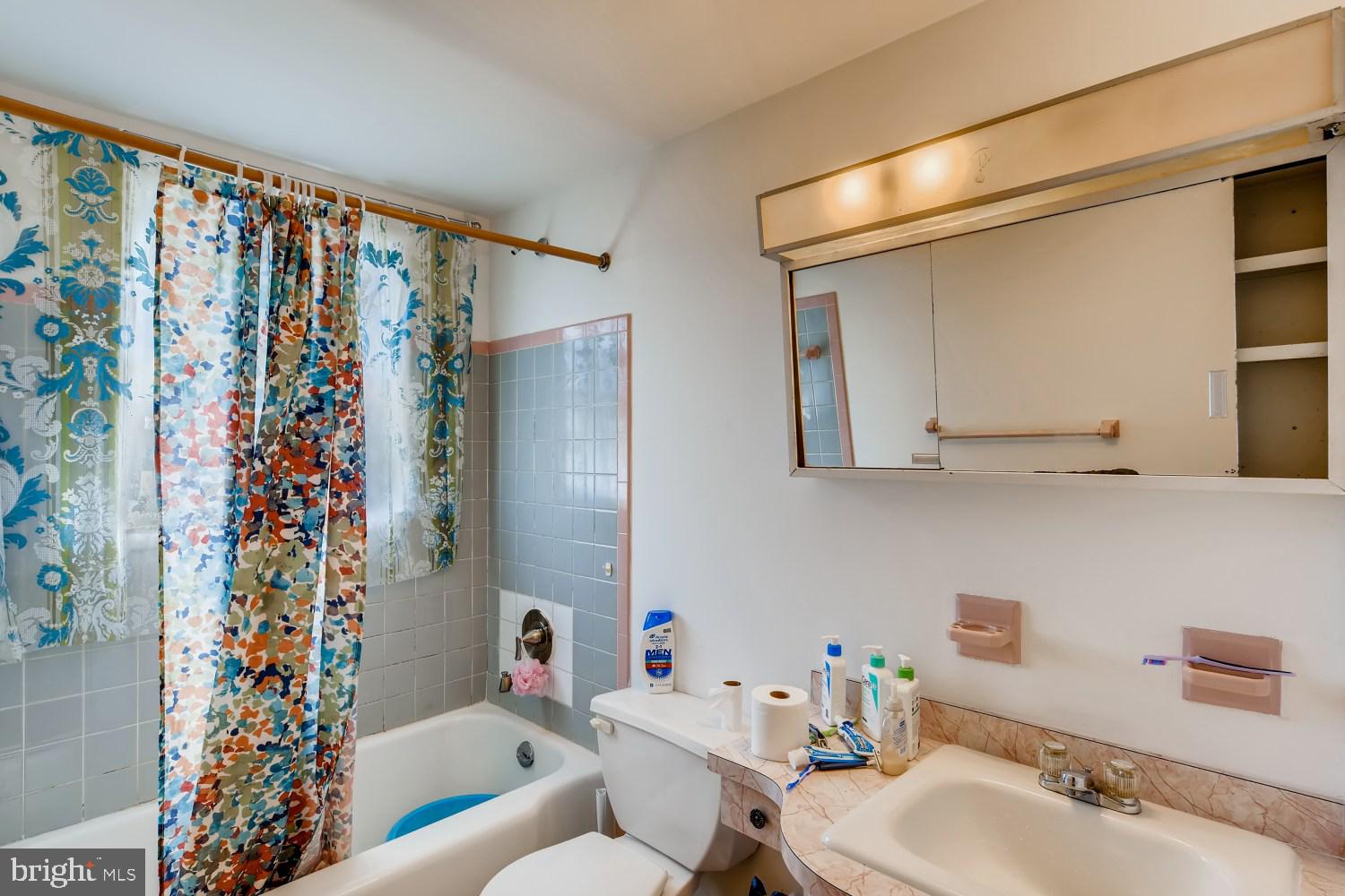 5813 Oakland Road Baltimore, MD 21227 - Photo 24 of 32