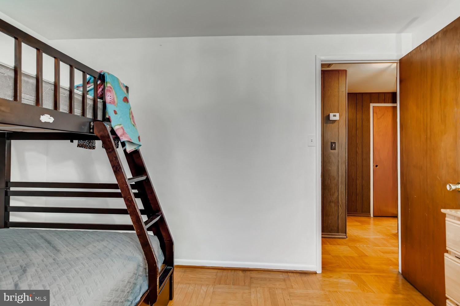 5813 Oakland Road Baltimore, MD 21227 - Photo 26 of 32