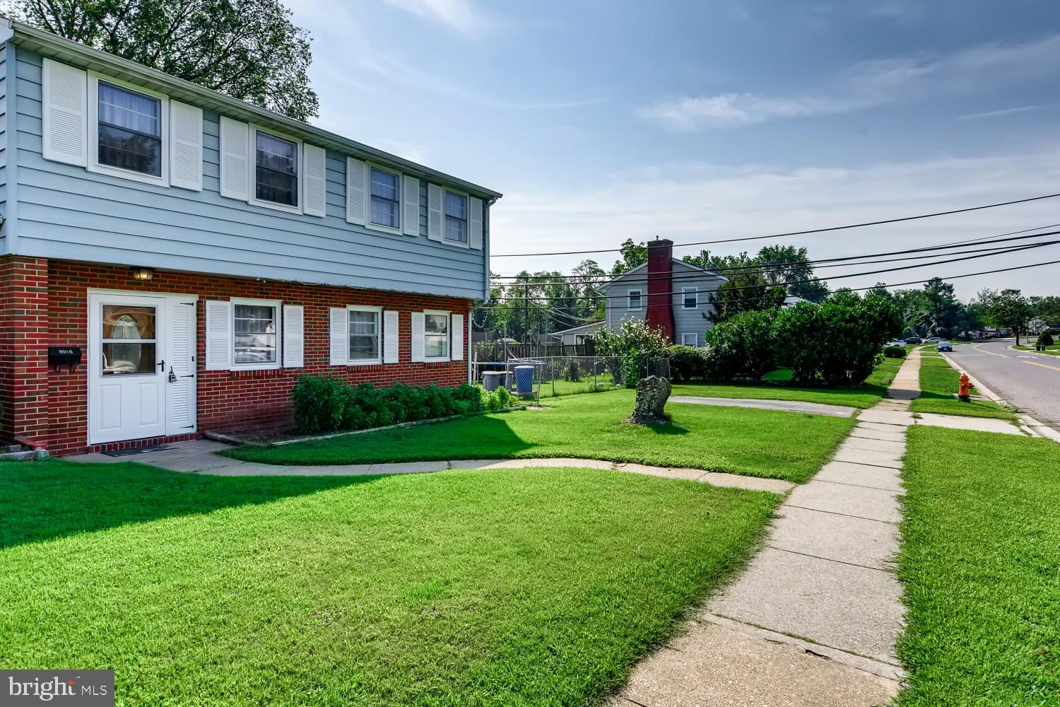 5813 Oakland Road Baltimore, MD 21227 - Photo 4 of 32