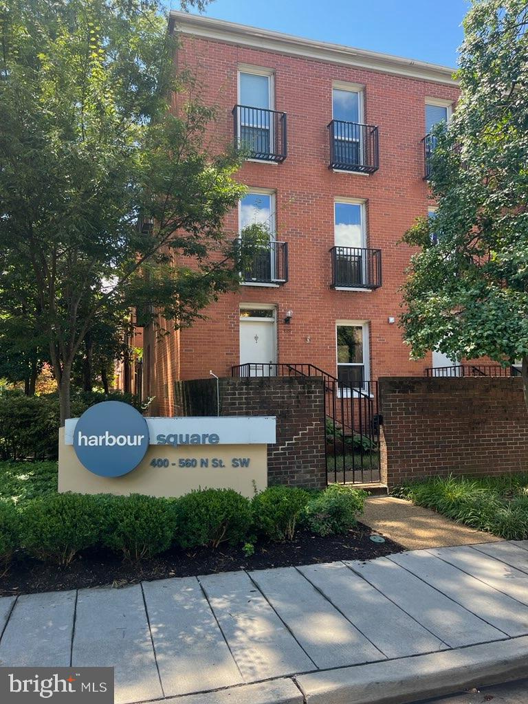400 N Street Southwest Washington, DC 20024 - Photo 1 of 16 Gallery Image 1