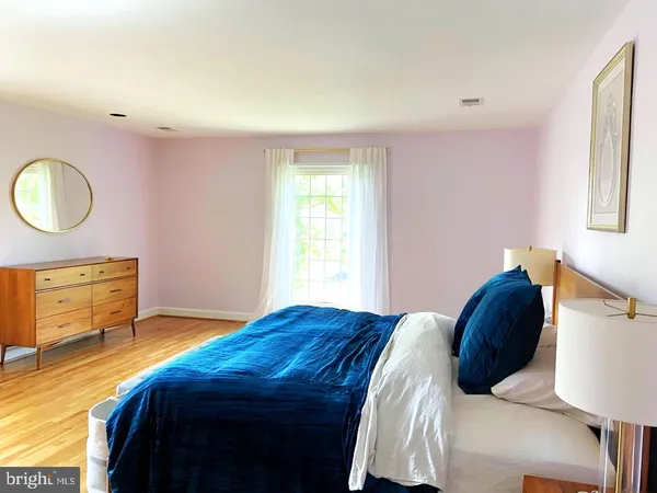 $9,500 | 9809 Hall Road, Potomac, MD 20854