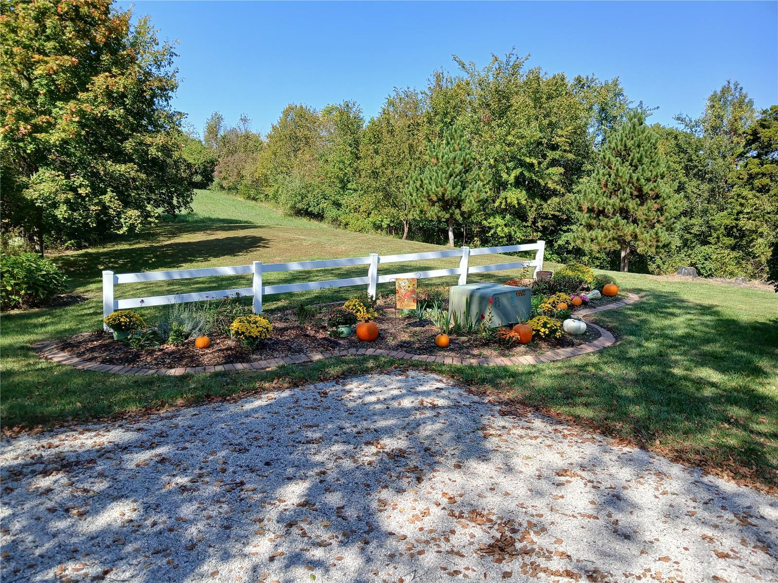 2431 Trout Camp Road Waterloo, IL 62298 - Photo 6 of 52