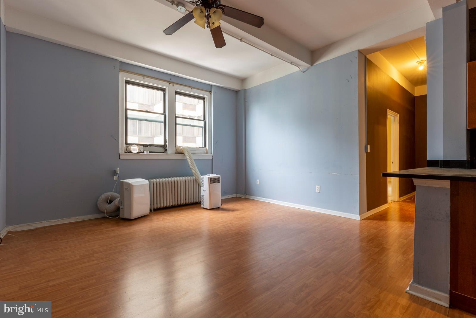 1324 Locust Street, Unit 1602 Philadelphia, PA 19107 - Photo 3 of 18