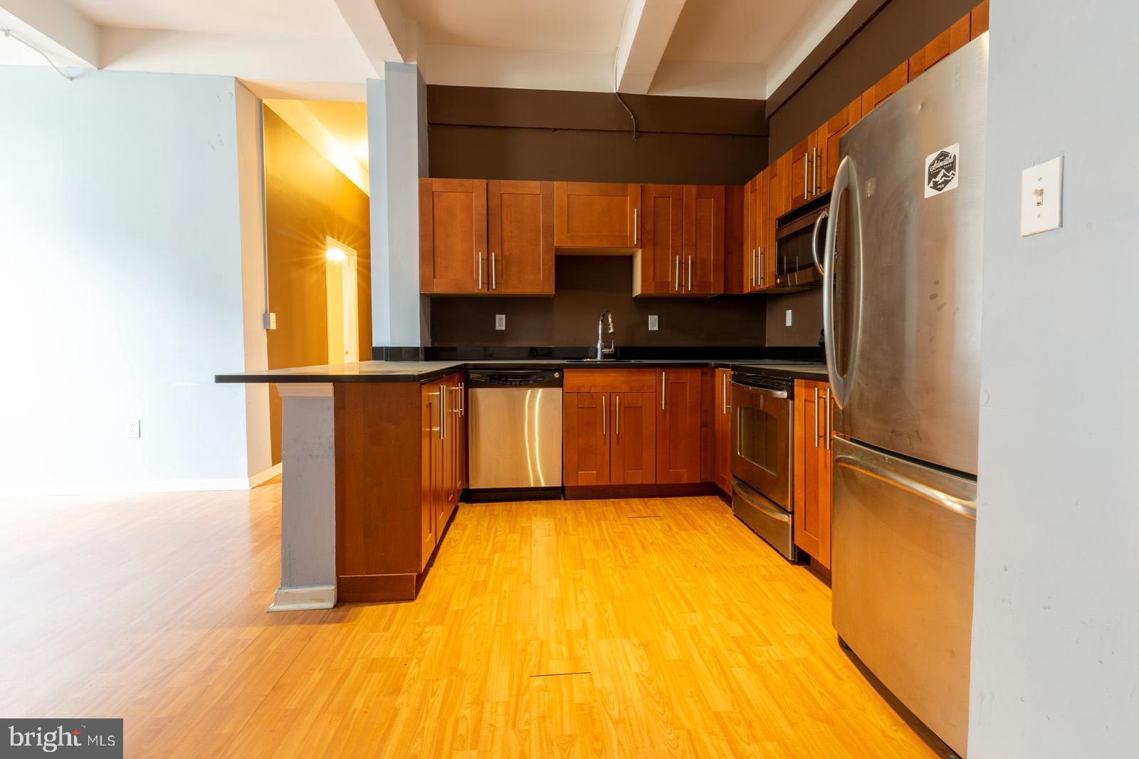 1324 Locust Street, Unit 1602 Philadelphia, PA 19107 - Photo 4 of 18