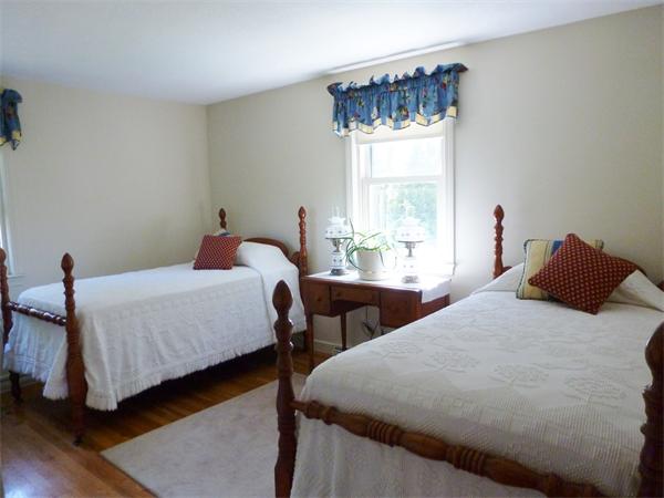 51 Cedarwood Road Hanover, MA 02339 - Photo 18 of 24 Gallery Image 18