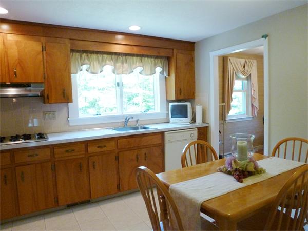 51 Cedarwood Road Hanover, MA 02339 - Photo 7 of 24 Gallery Image 7
