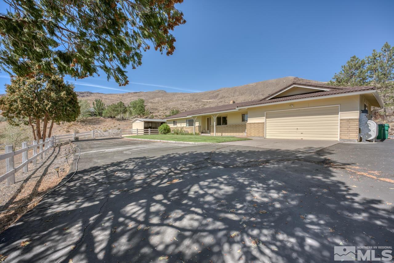 20545 Cooke Drive Reno, NV 89521 - Photo 4 of 33 Photo 4