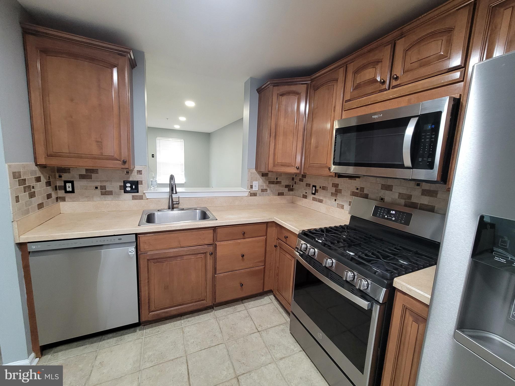 7733 Cornerstone Way Windsor Mill, MD 21244 - Photo 7 of 37