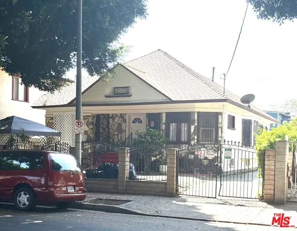 $5,995 | 1434 West 22nd Street, Los Angeles, CA 90007