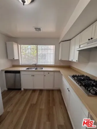 $5,995 | 1434 West 22nd Street, Los Angeles, CA 90007