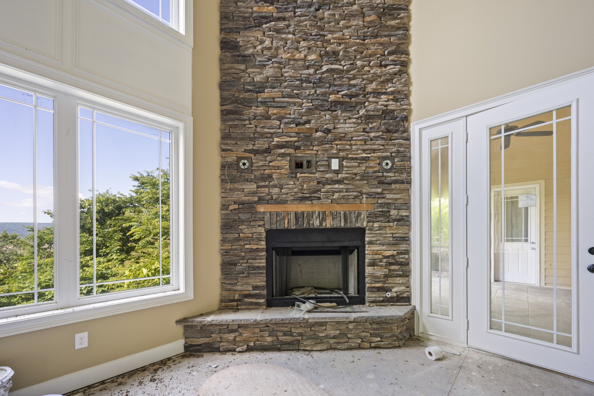 201 Roarks Cove Road Decherd, TN 37324 - Photo 4 of 55