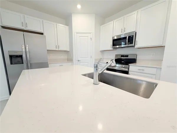 $2,300 | 2513 Spring Tune Alley, Kissimmee, FL 34744