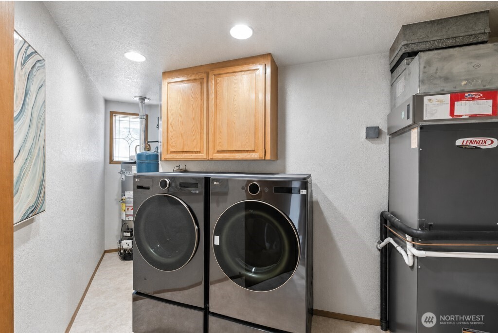 701 175th Street Southwest Bothell, WA 98012 - Photo 32 of 40 Gallery Image 32
