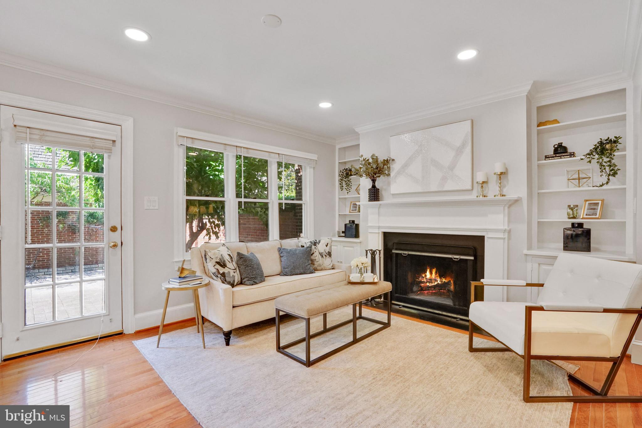 7281 Evans Mill Road McLean, VA 22101 - Photo 4 of 33 Gallery Image 4