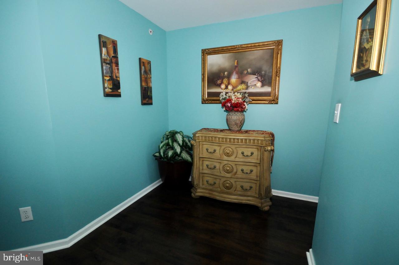 13 Shad Court Riverside, NJ 08075 - Photo 17 of 39 2nd Floor Landing