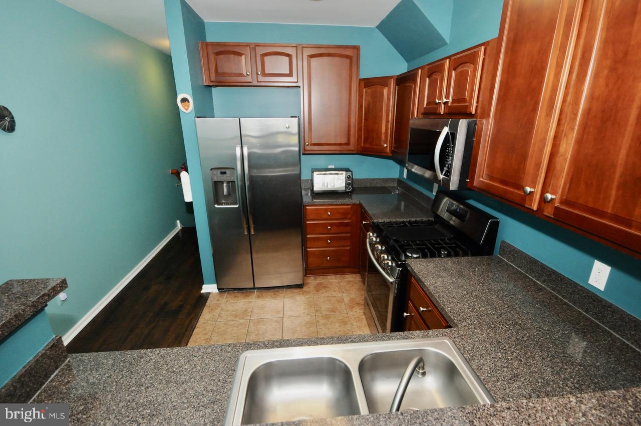 13 Shad Court Riverside, NJ 08075 - Photo 8 of 39 Kitchen