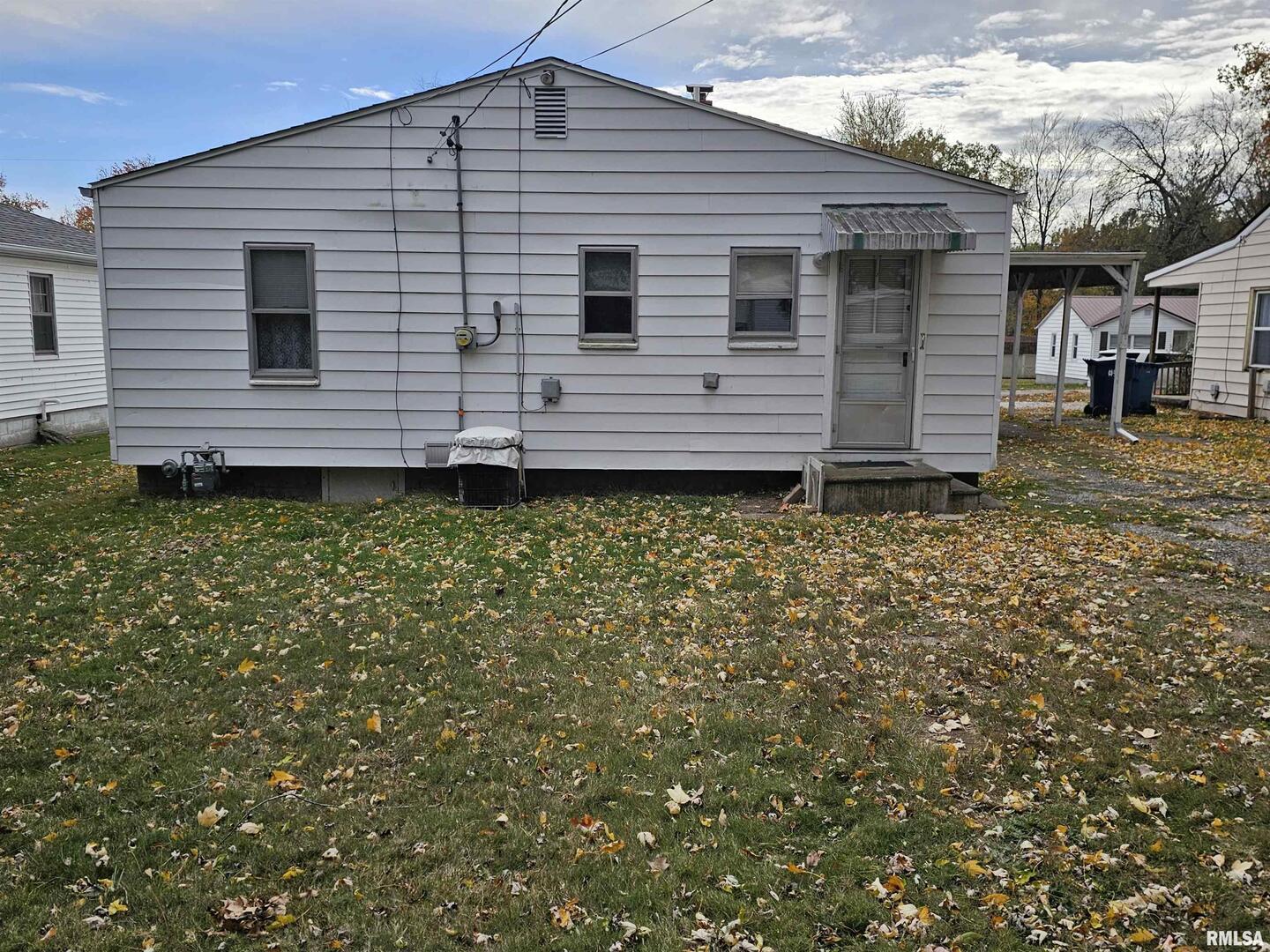 2712 Logan Street Mount Vernon, IL 62864 - Photo 5 of 21