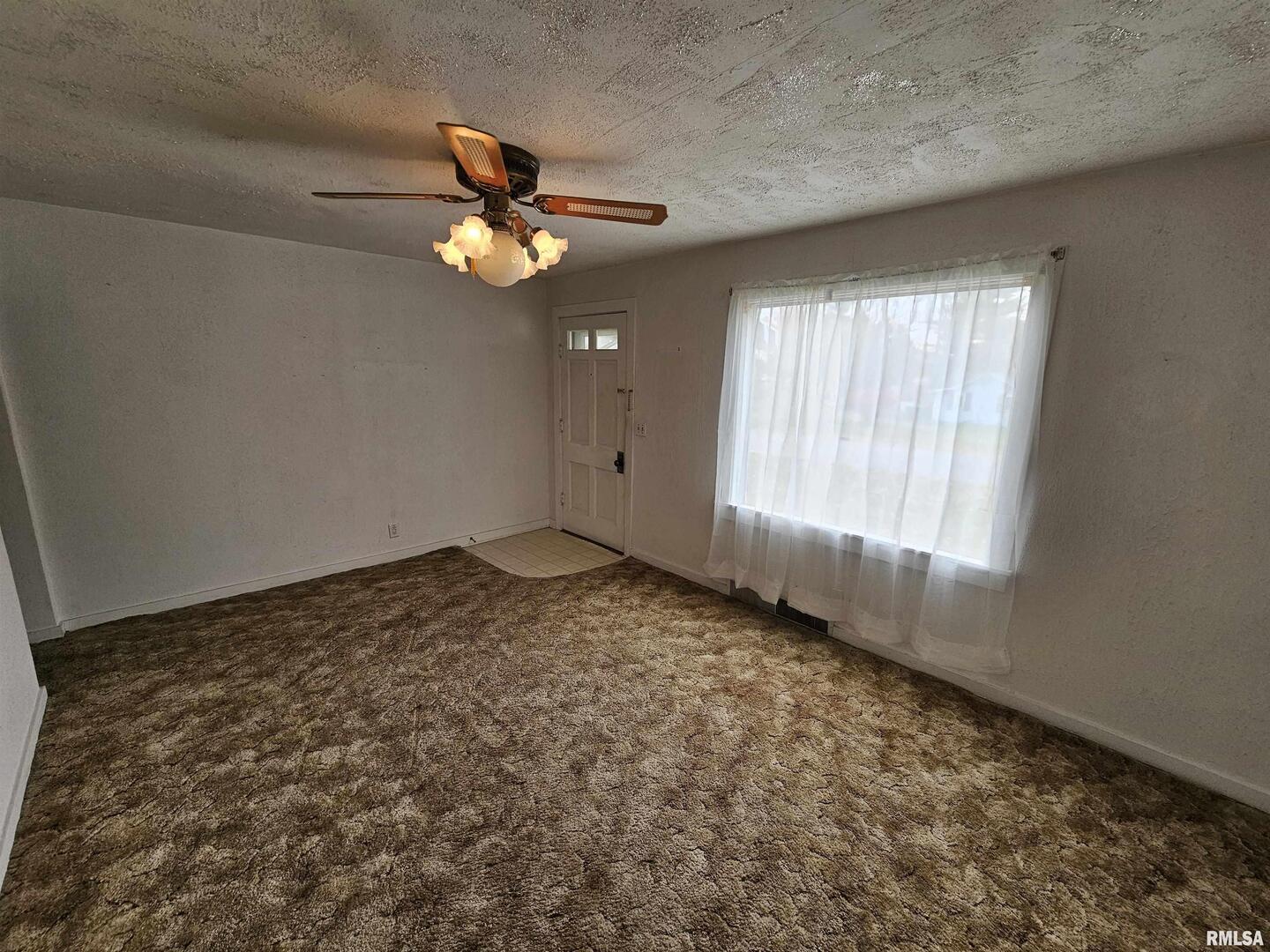 2712 Logan Street Mount Vernon, IL 62864 - Photo 6 of 21