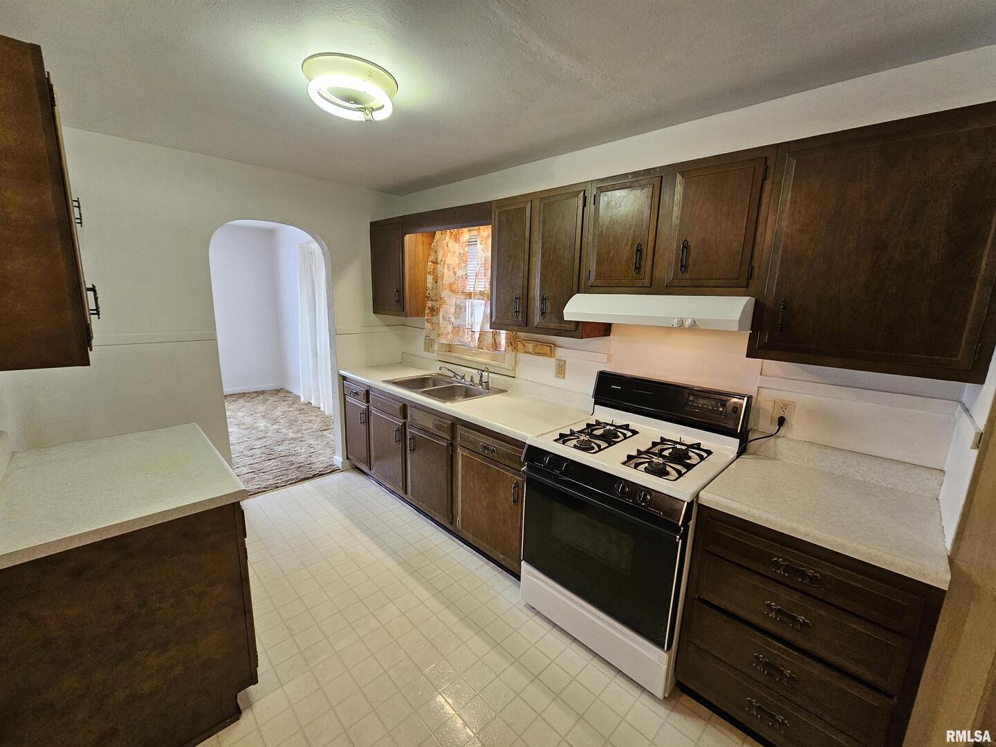 2712 Logan Street Mount Vernon, IL 62864 - Photo 8 of 21