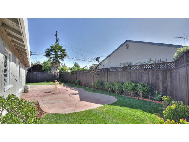 262 Maria Street Santa Clara, CA 95050 - Photo 19 of 22 a black and white photo of a house