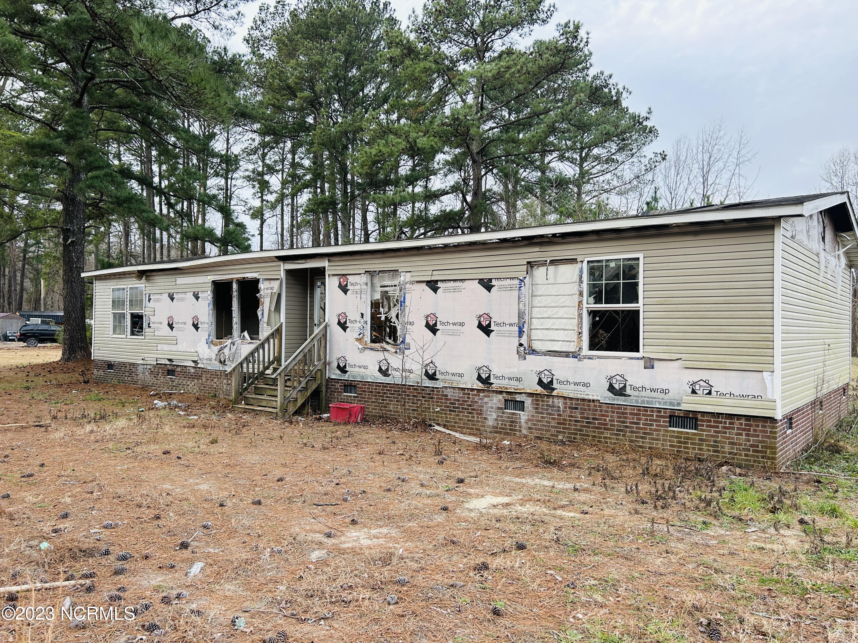 117 Belcher Road Williamston, NC 27892 - Photo 3 of 8 IMG_0844