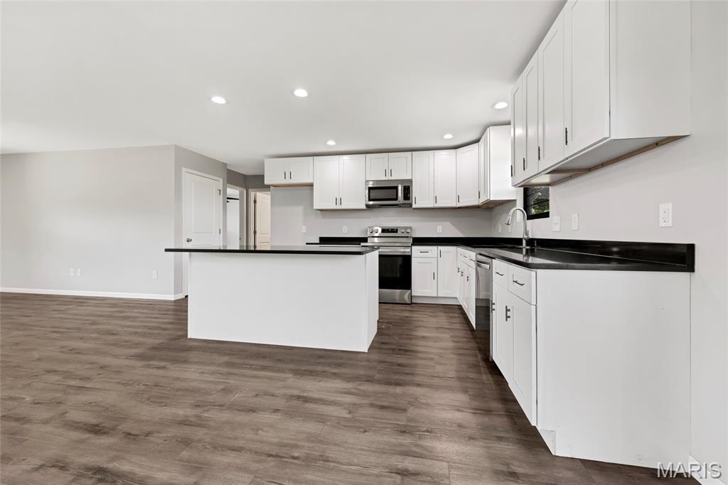 4375 Jj Road Waterloo, IL 62298 - Photo 11 of 40 Gallery Image 11