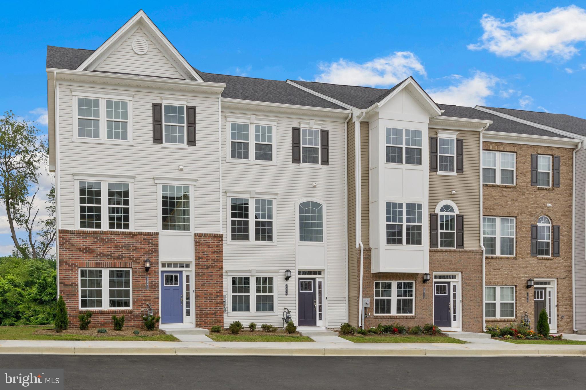 2318 Woodlands Road Baltimore, MD 21244 - Photo 1 of 15