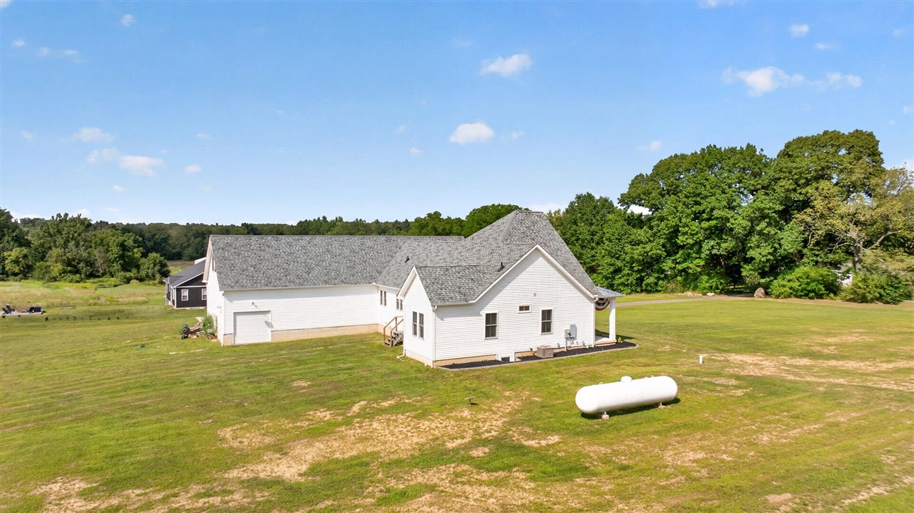 11174 Easton Road Rives Junction, MI 49277 - Photo 46 of 51 Gallery Image 46