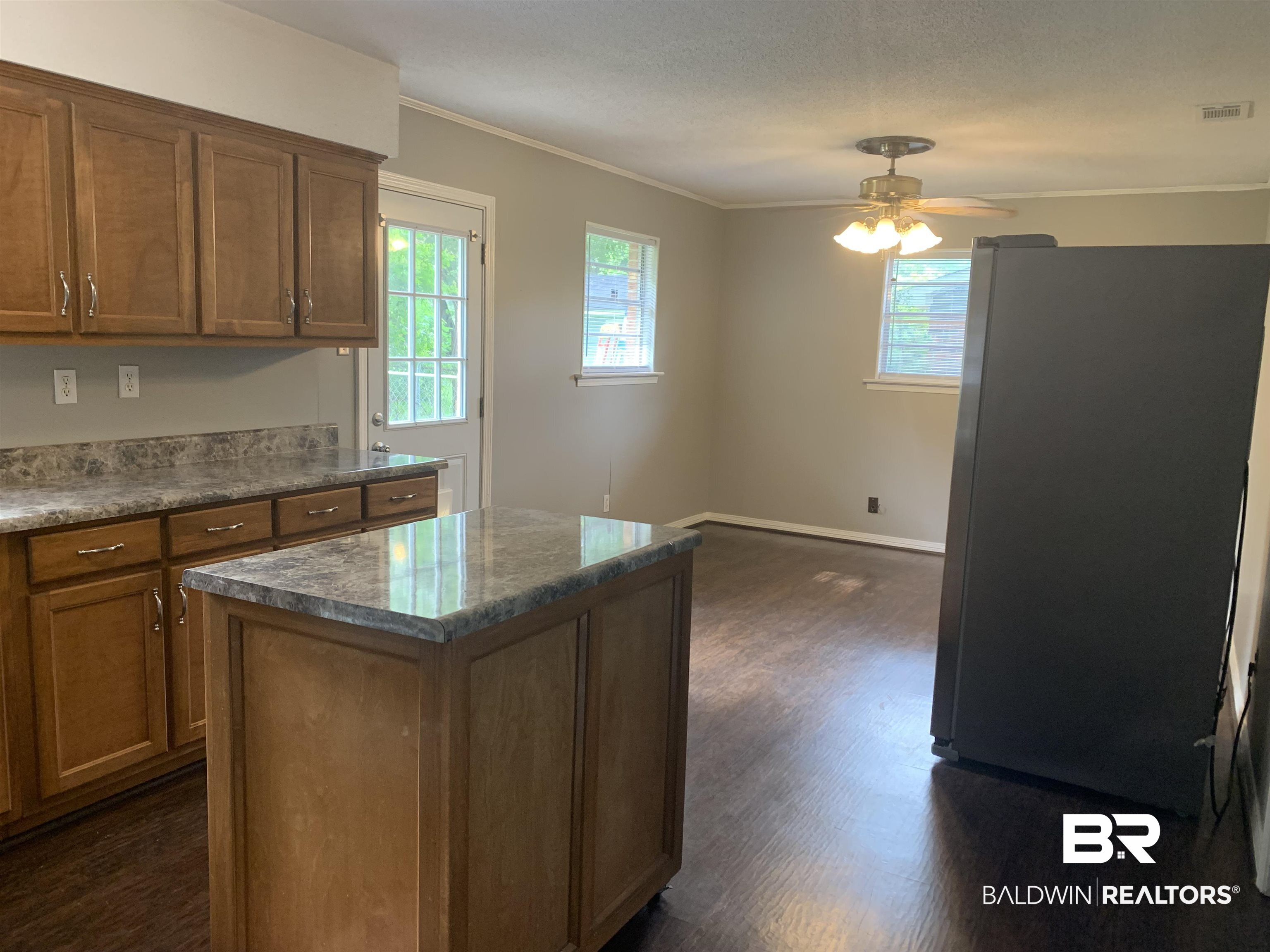 4430 Champlain Avenue Mobile, AL 36619 - Photo 6 of 13