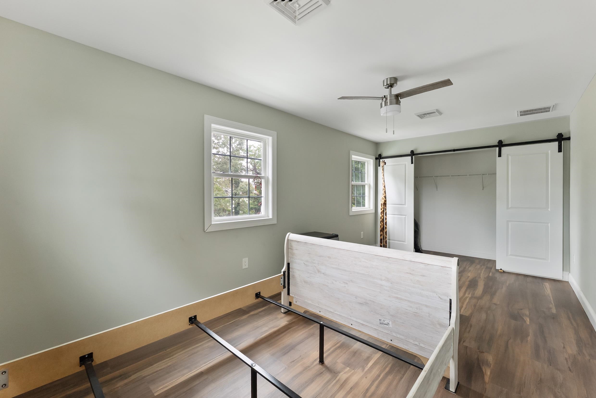 134 Arbor Road Villas, NJ 08251 - Photo 17 of 27 a workspace with furniture and window