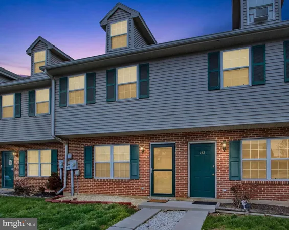 $179,900 | 140 Orchard Lane, Unit 33, Hanover, PA 17331