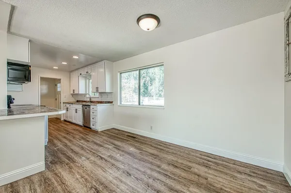 $740,000 | 5187 East Behymer Avenue, Clovis, CA 93619