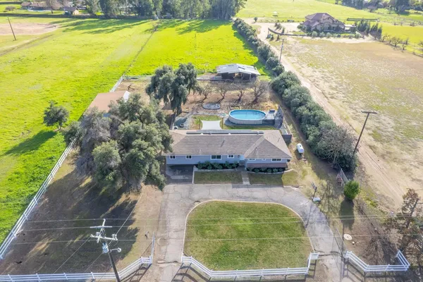 $740,000 | 5187 East Behymer Avenue, Clovis, CA 93619