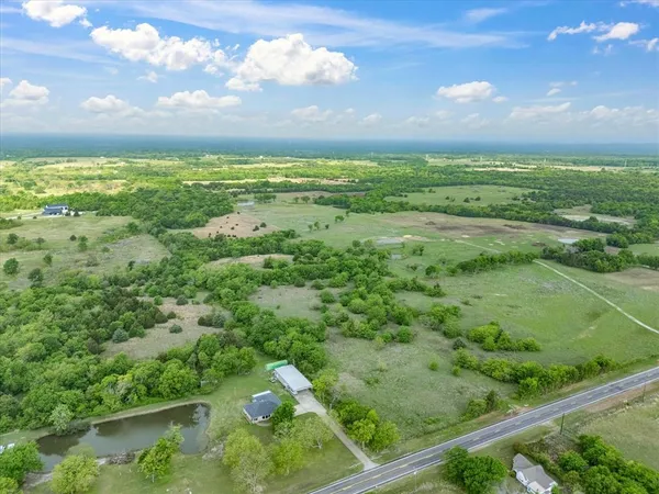 $850,000 | 4788 Fm 513 Street South, Lone Oak, TX 75453
