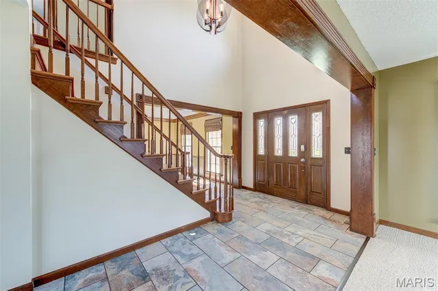 $369,500 | 15509 Debridge Way, Florissant, MO 63034