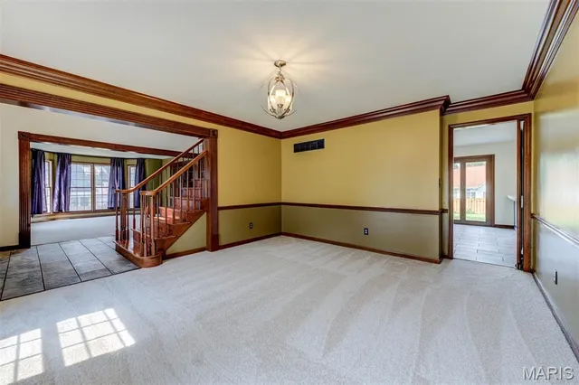 $369,500 | 15509 Debridge Way, Florissant, MO 63034