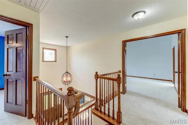 $369,500 | 15509 Debridge Way, Florissant, MO 63034