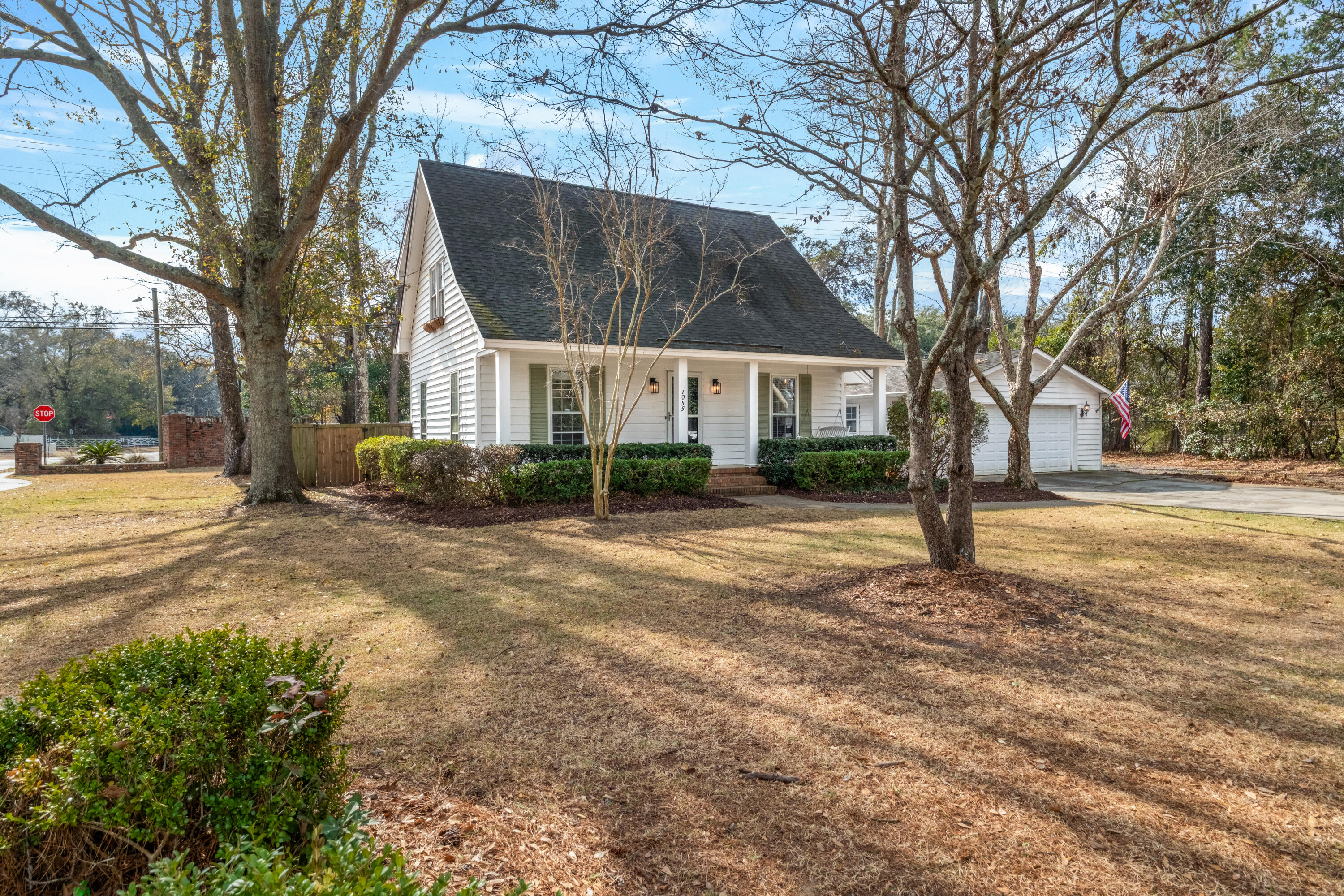 1055 Grand Concourse Street Charleston, SC 29412 - Photo 6 of 56 1055 Grand Concourse St_Eterna_Media-2