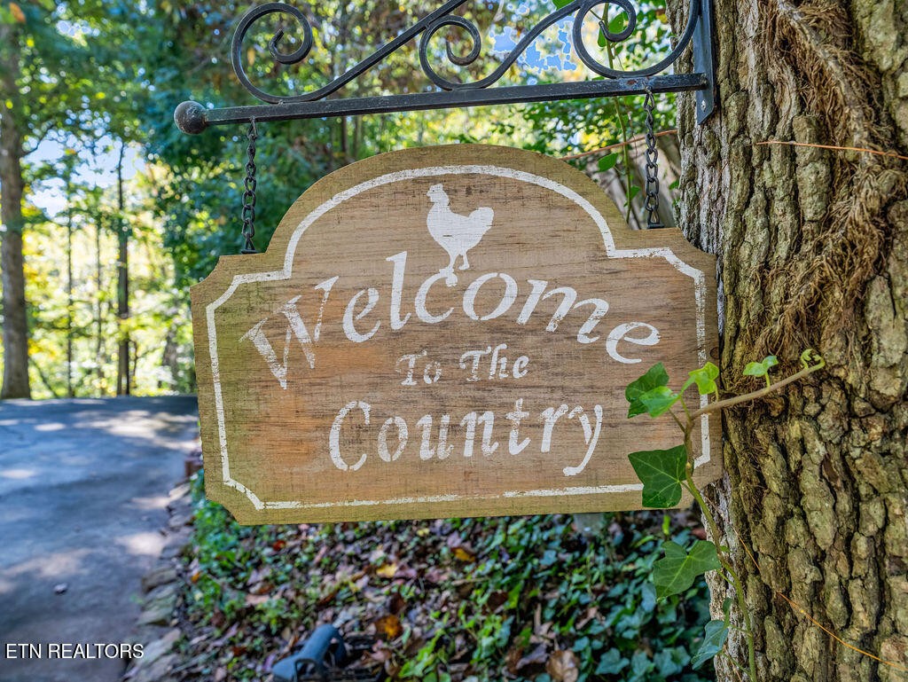 170 Cedar Circle Powell, TN 37849 - Photo 26 of 27 a sign that is on the side of the building