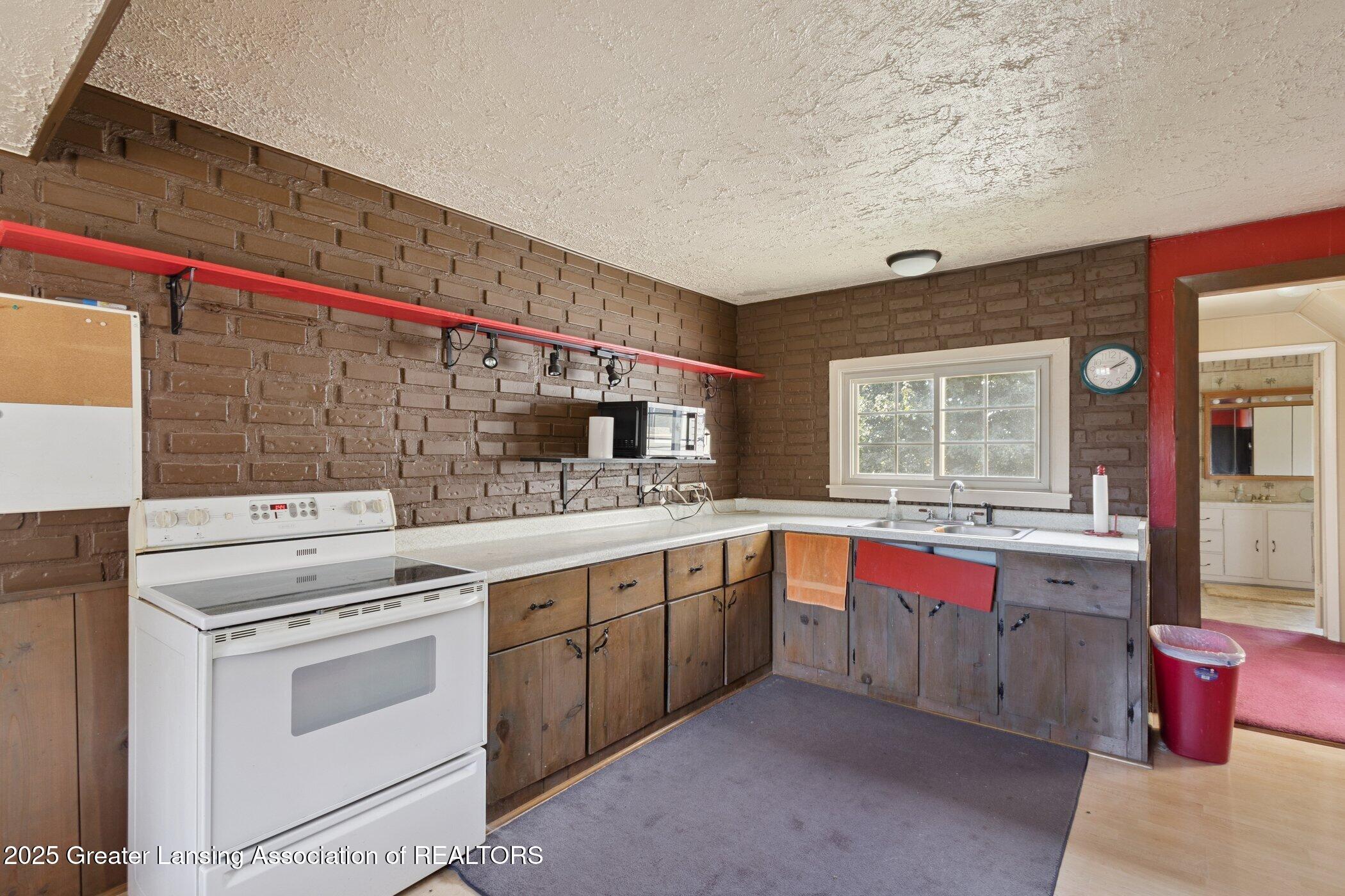 16711 Stark Road Springport, MI 49284 - Photo 14 of 43 16711-Stark-Rd-Springport-MI-49284-Windo