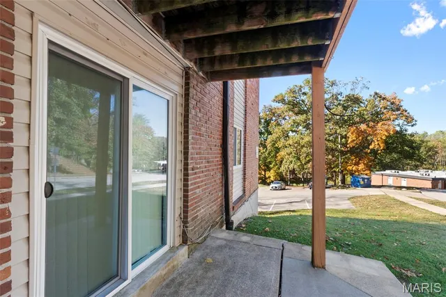 $82,500 | 2804 Blackforest Drive, Unit A, St. Louis, MO 63129